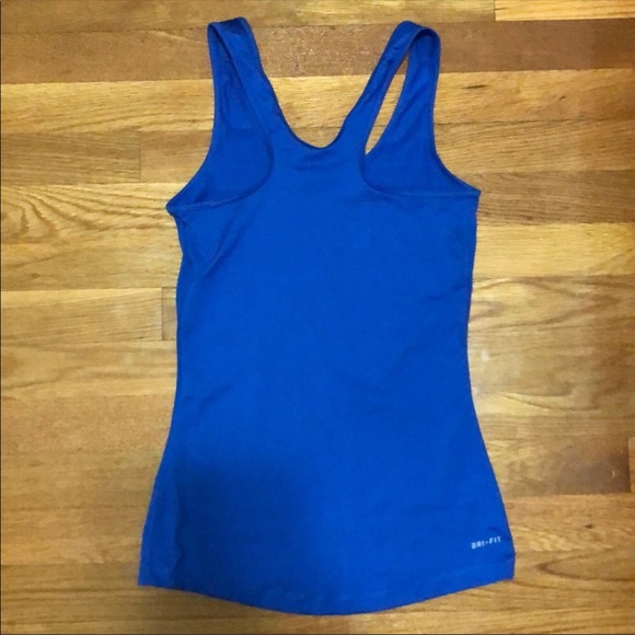 *SOLD* [Nike] Pro Dri-Fit tank top - Picture 2 of 2